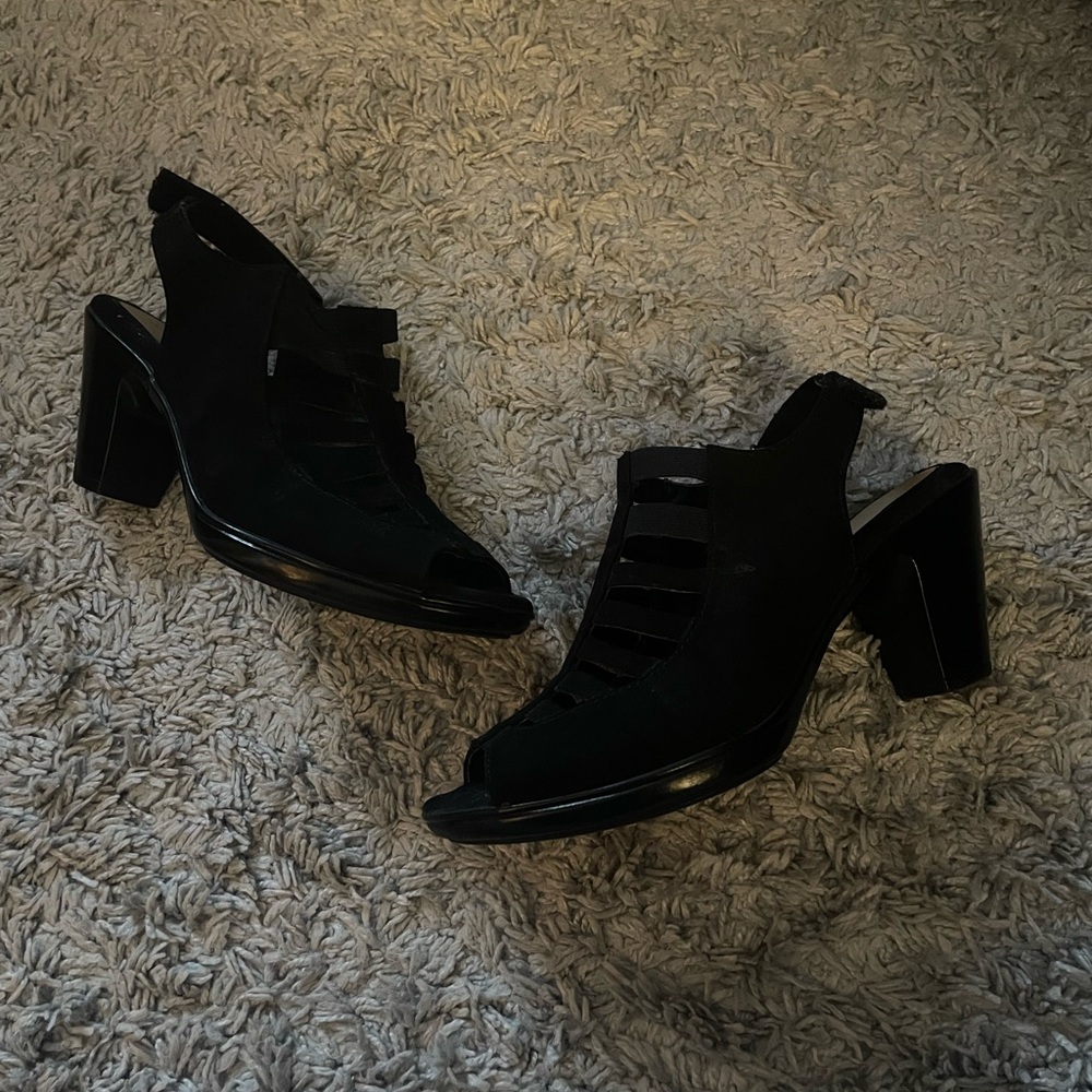 Croft & Barrow heels
